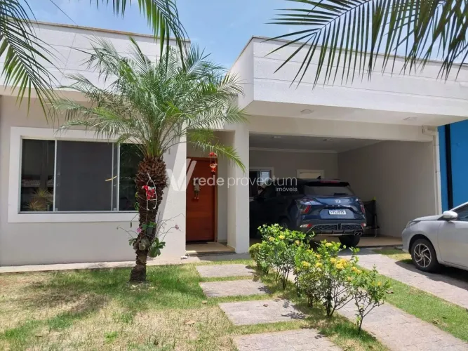 Casa à Venda no Condomínio Campos dos Condes - Paulínia.