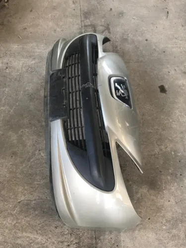 Parachoque dianteiro Peugeot 207!