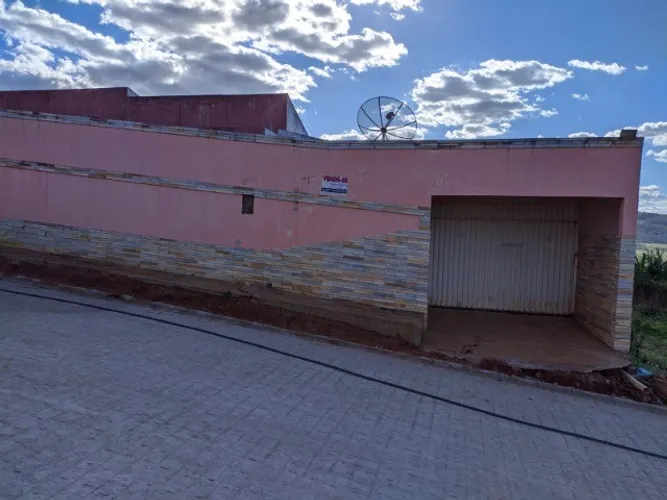 Prédio com 824,00 m2 à venda em S. C.da Baixa Verde-PE