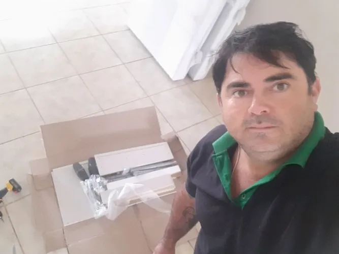 Nilson montador de.moveis e pequenos frete, * , *