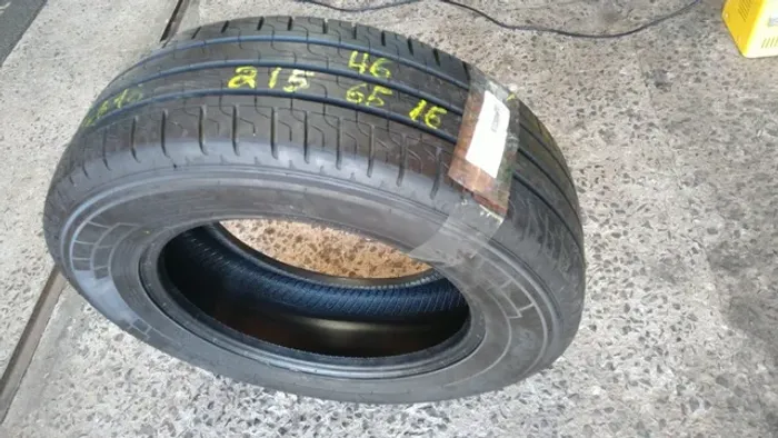 Pneu Pirelli Carrier 2156516   Usado 