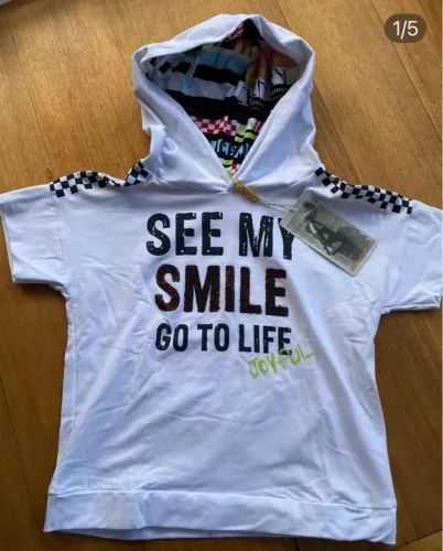 Camiseta com capuz - Lilica Ripilica (Nova)