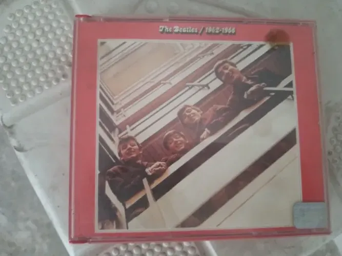 Vendo cd original dos Beatles duplo