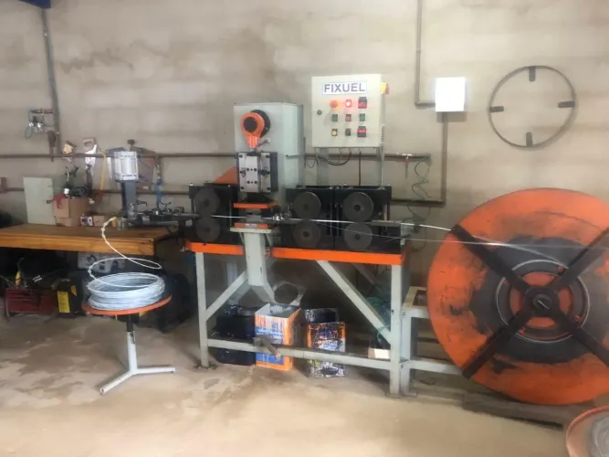 Máquina de fazer Consertina