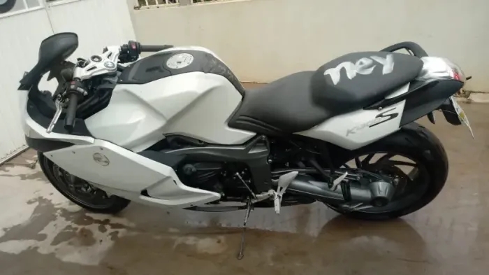 Sucata de moto para venda de peças Bmw k1300s ano 2010 10