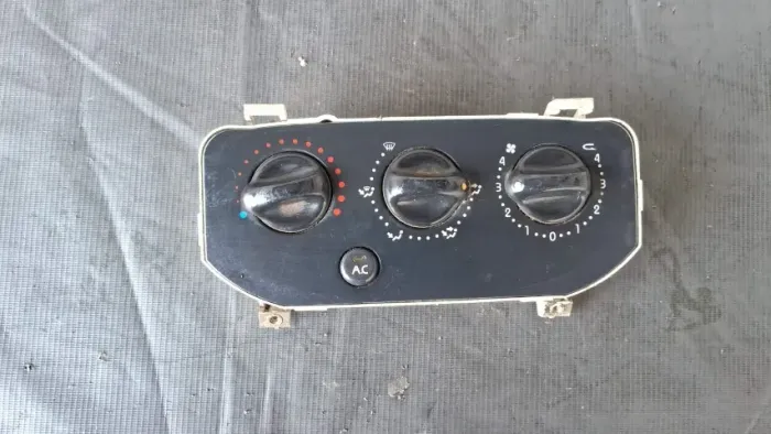 Comando Do Ar Renault Clio 05/06