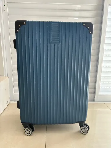 Mala de Viagem Azul com Segredo - Perfeita para suas Aventuras!