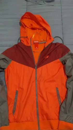 Jaqueta Nike - Tamanho M