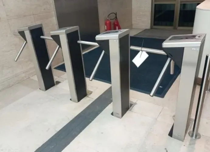4 catracas wolpac usadas  (valor de cada unidade )