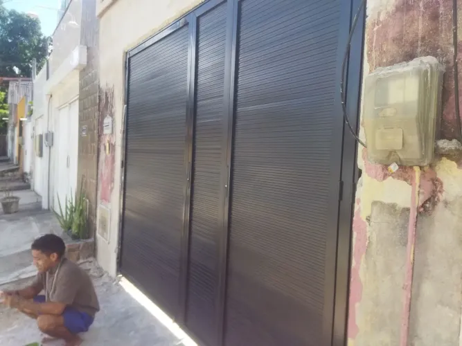 Portão de Alumínio e ferro automático