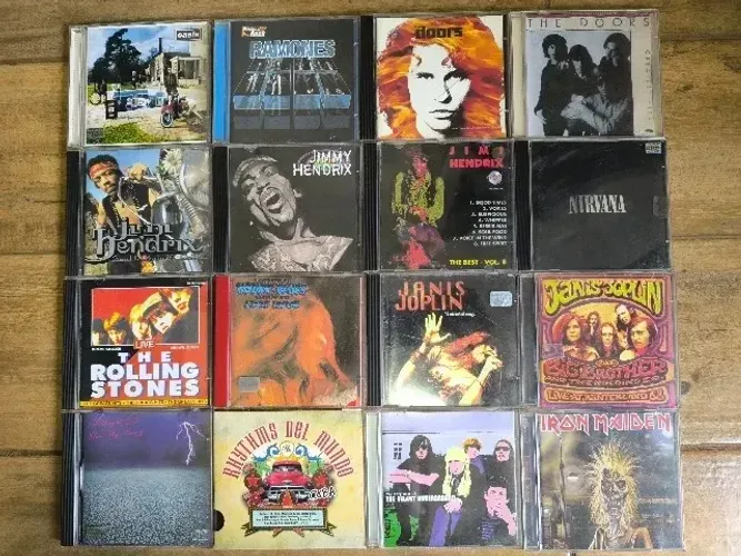 LIQUIDAÇÃO CDs Originais - Rock, Gótico, MPB, Jazz - Valores na descrição