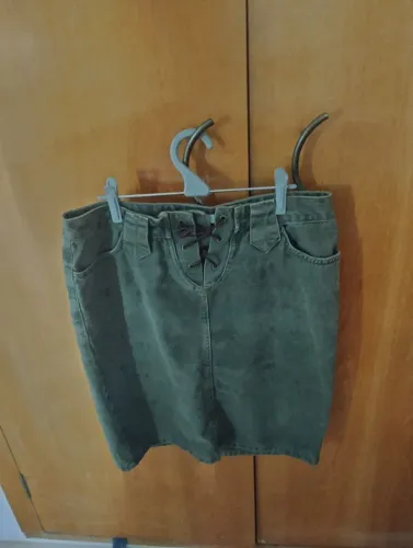 Lote com 50 peças de roupas para BRECHÓ.