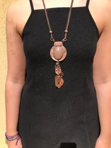 Colar Longo Em Cobre E Marrom