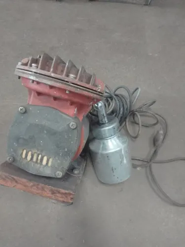 Compressor de ar direito