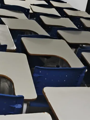 Carteira universitária e ou escolar 