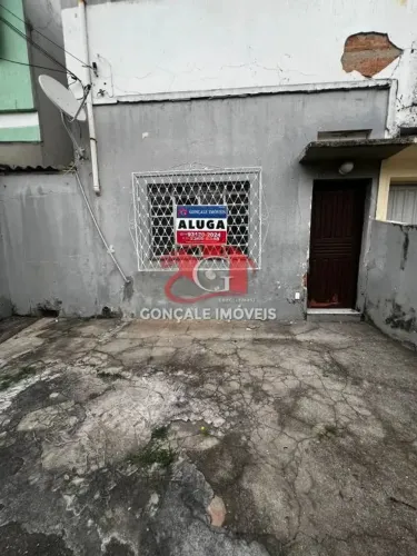 Casa Padrão para Alugar em Vila Paiva - 2 Dormitórios, R$ 2.000, Próximo ao Shopping!