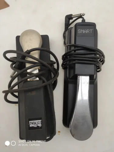 Pedais de Sustain para Teclado - On Stage geart e Smart On-Stage Gear e Smart