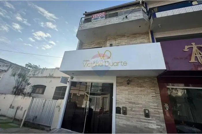 PRÉDIO COMERCIAL Á VENDA NO CENTRO DE GUARABIRA - PB.
