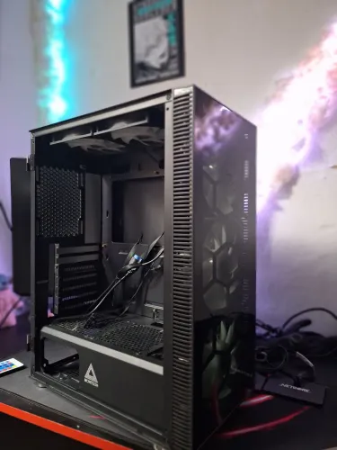 Gabinete Montech C/ Fans 