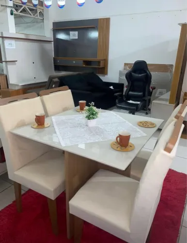 Mesa de Jantar 90x90 com 4 Cadeiras