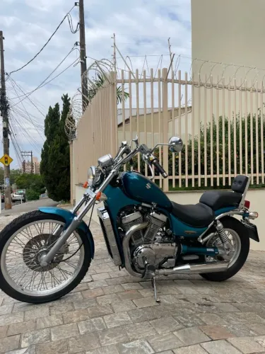 Suzuki Intruder 800