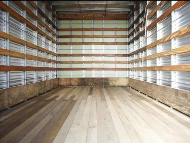 Iveco Baú 35s14 2019