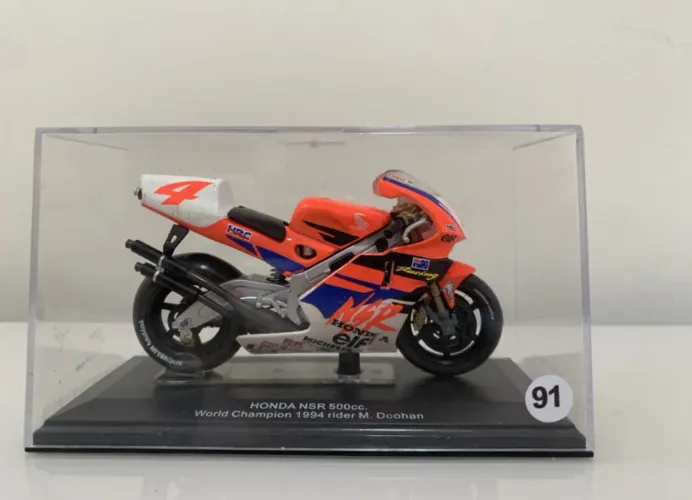 Miniatura 500 cc Honda NSR-500/Michael Doohan 1994