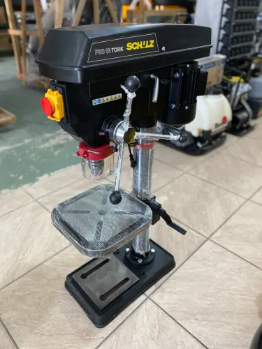 Furadeira de Bancada Motor 1cv Profissional Mandril 16mm - Schulz (Novo)