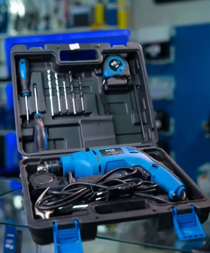 Furadeira EOS na maleta com intes 