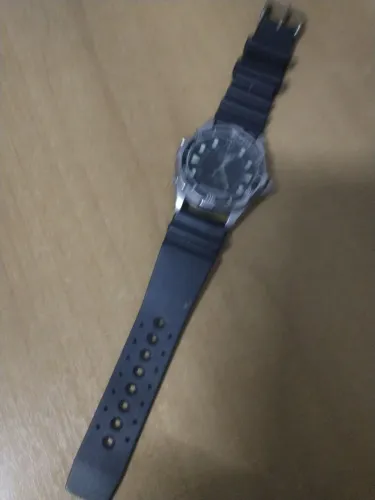 Vendo relógio de pulso