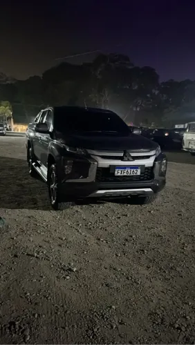 Camionete l200 triton sport HPE 2021 diesel