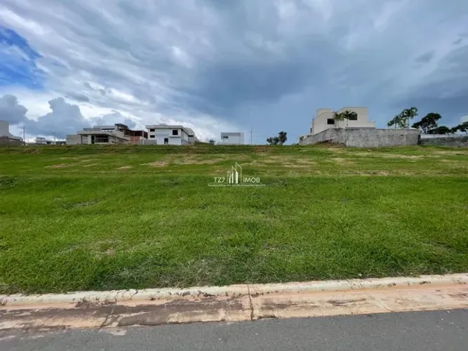 Jardins Porto - Lote com 300,00 m²- Quitado e Registrado R$ 265.000,00 Qd - J