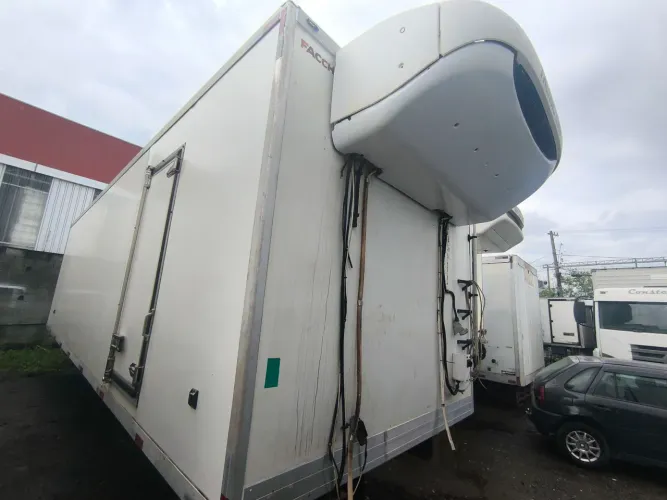 Baú refrigerado 8,55  truck