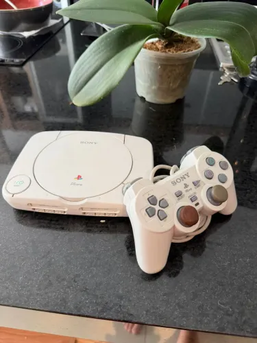 Ps1 slim desbloqueado impecável 100% leitor ( venda ou trocas ) entrego 