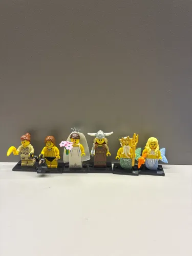 Lego Mini Figures( Edições Clássicas)