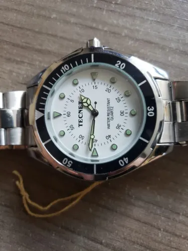 RELÓGIO TECNET WATER RESISTANT QUARTZ  75,00