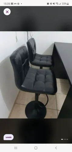 2 banquetas de couro