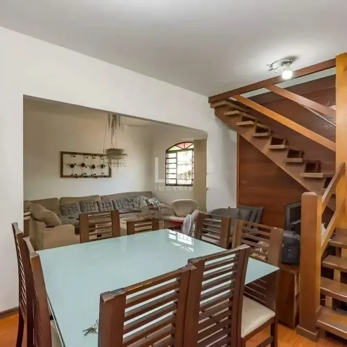 Casa à venda, 5 quartos, 1 suíte, 5 vagas, Cinqüentenário - Belo Horizonte/MG