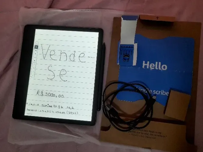 Kindle Scribe 10.2" , 32GB, Caneta Premium, 5 Pontas extras e Cabo de carregamento USB -C