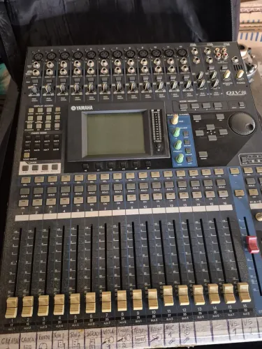 Mesa de Som Yamaha 01V96 / Aceito Troca 