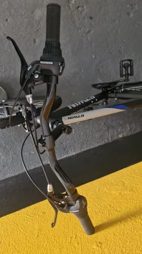 Vendo Bike B'Twin 100 Aro 26 - Excelente Estado - original e sem uso