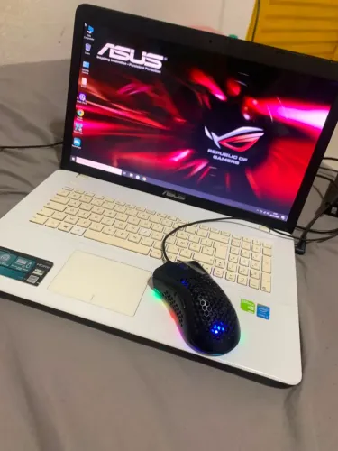 Notebook ASUS X752L , 8GB DE RAM , PLACA VIDEO NVIDEA 2GB DEDICADA TELA 17.3 , MOUSE GAME 
