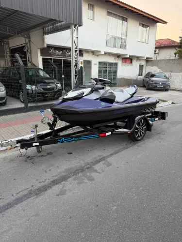 Seadoo gti SE 170 para 3 pessoas 19hrs de uso