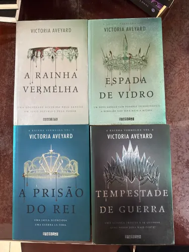 Coleção A Rainha Vermelha 