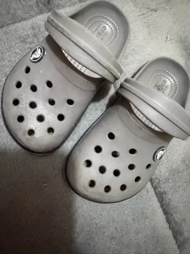 Crocs infantil