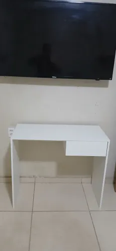 Vendo Mesa Escrevaninha Nova Nunca foi usada.