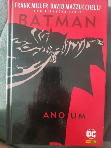 Batman Ano Um por Frank Miller 