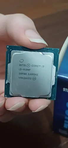 Processador i3-9100F (Na caixa original com cooler box)