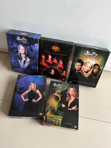 Box DVD Buffy a Caça Vampiros temporadas 1 a 5 (BR, Box e Digipack). completo.
