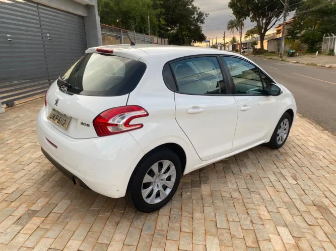 Peugeot 208 Active/active Pack 1.5 Flex 8V 5P 2014